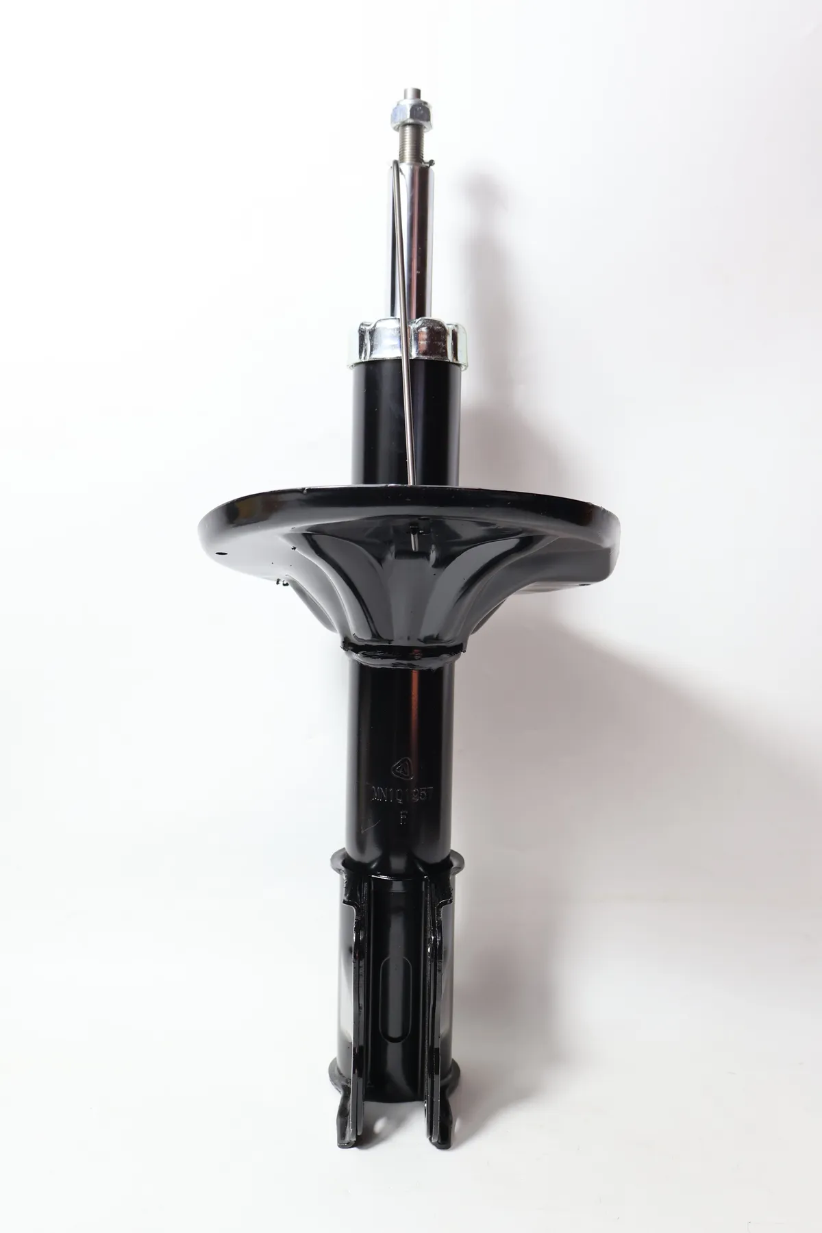 Peredam Kejut Luminaire LANCER 2004 1800CC foto 3