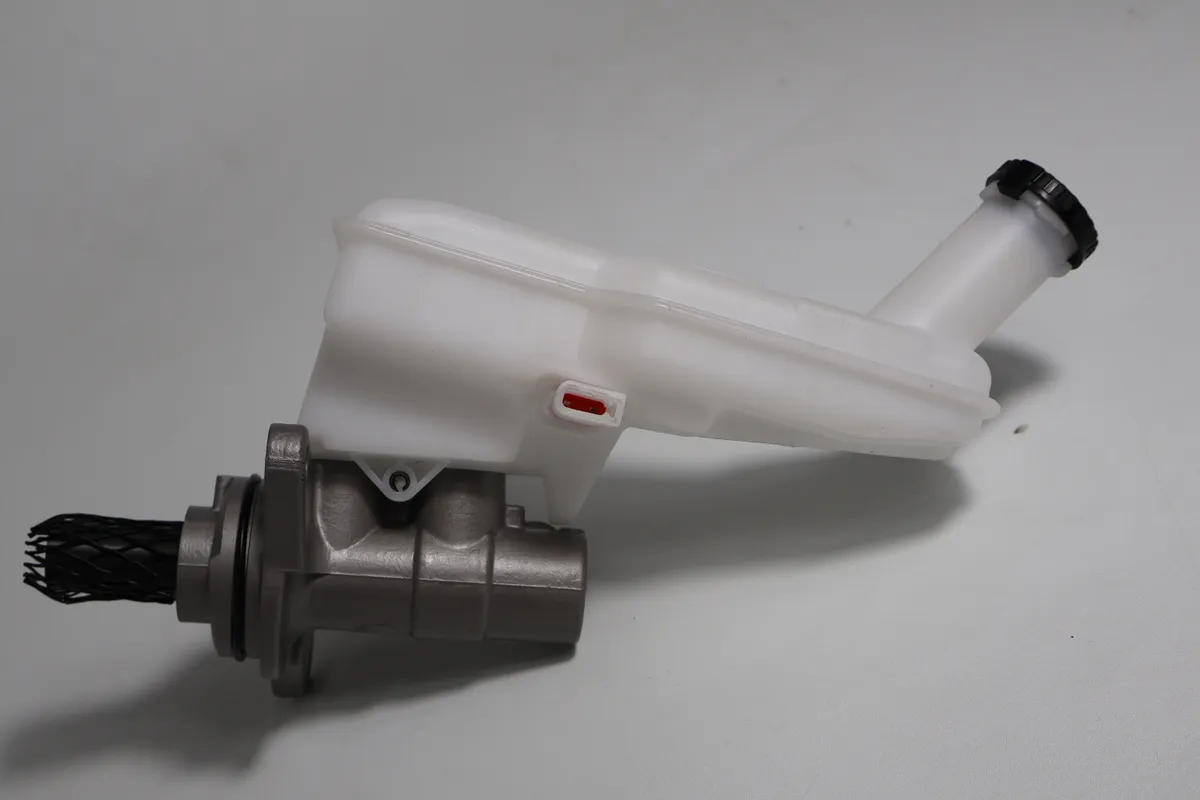 Brake Master Assy Yuzaka DATSUN GO (14-ON) / CROSS (16-ON) foto 2