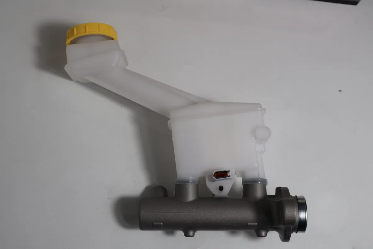Brake Master Assy Yuzaka XTRAIL T30 (03-08) foto 2