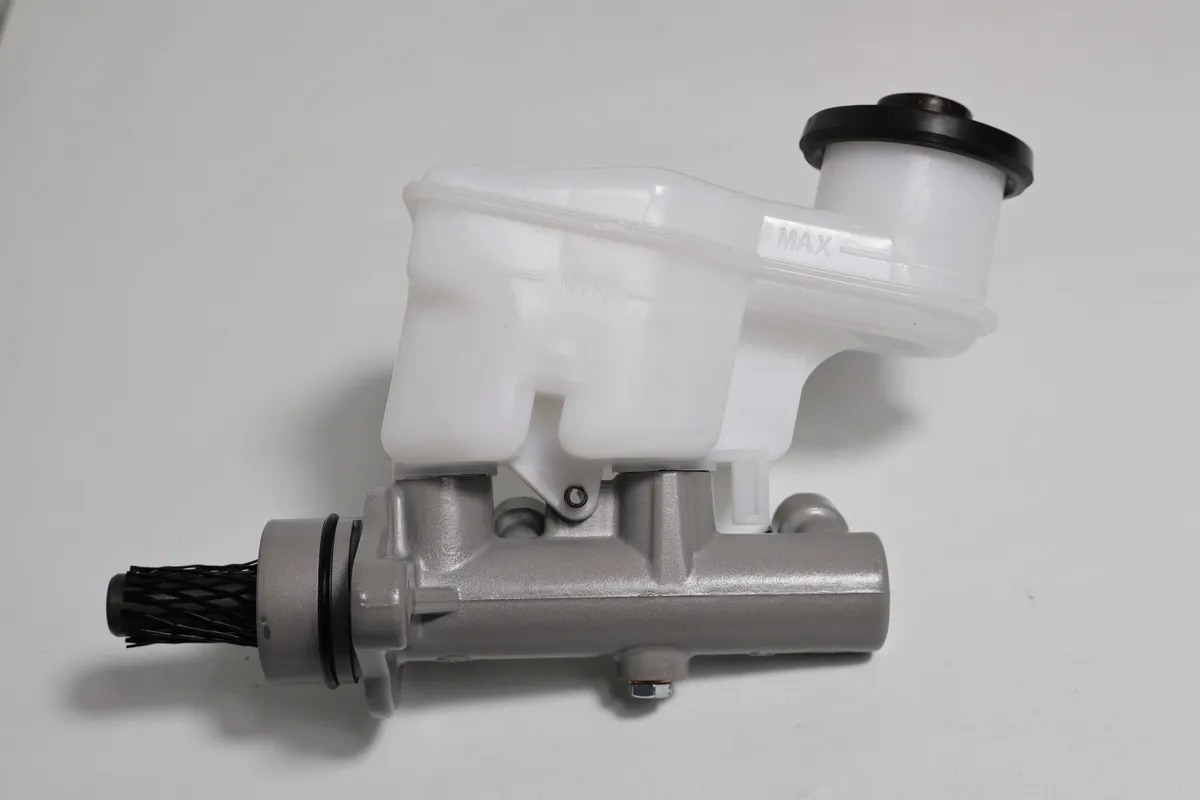Brake Master Assy Yuzaka AVANZA 1.3&1.5 (04-14)/ RUSH (07-ON) foto 2