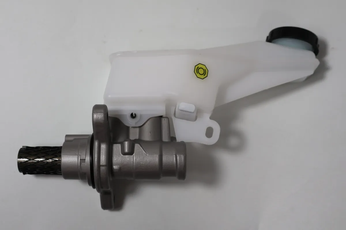 Brake Master Assy Yuzaka XTRAIL T31 foto 2