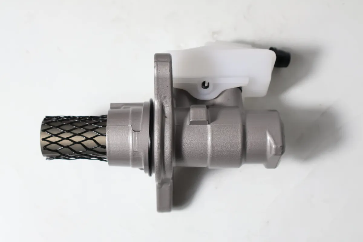 Brake Master Assy Yuzaka HIACE PREMIO 19-ON foto 2