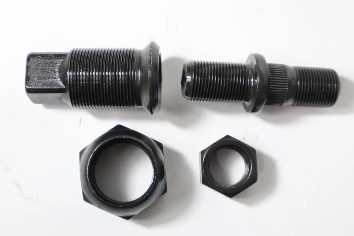 Baut Roda Yuzaka RINO BU30/14B/HT REAR foto 2