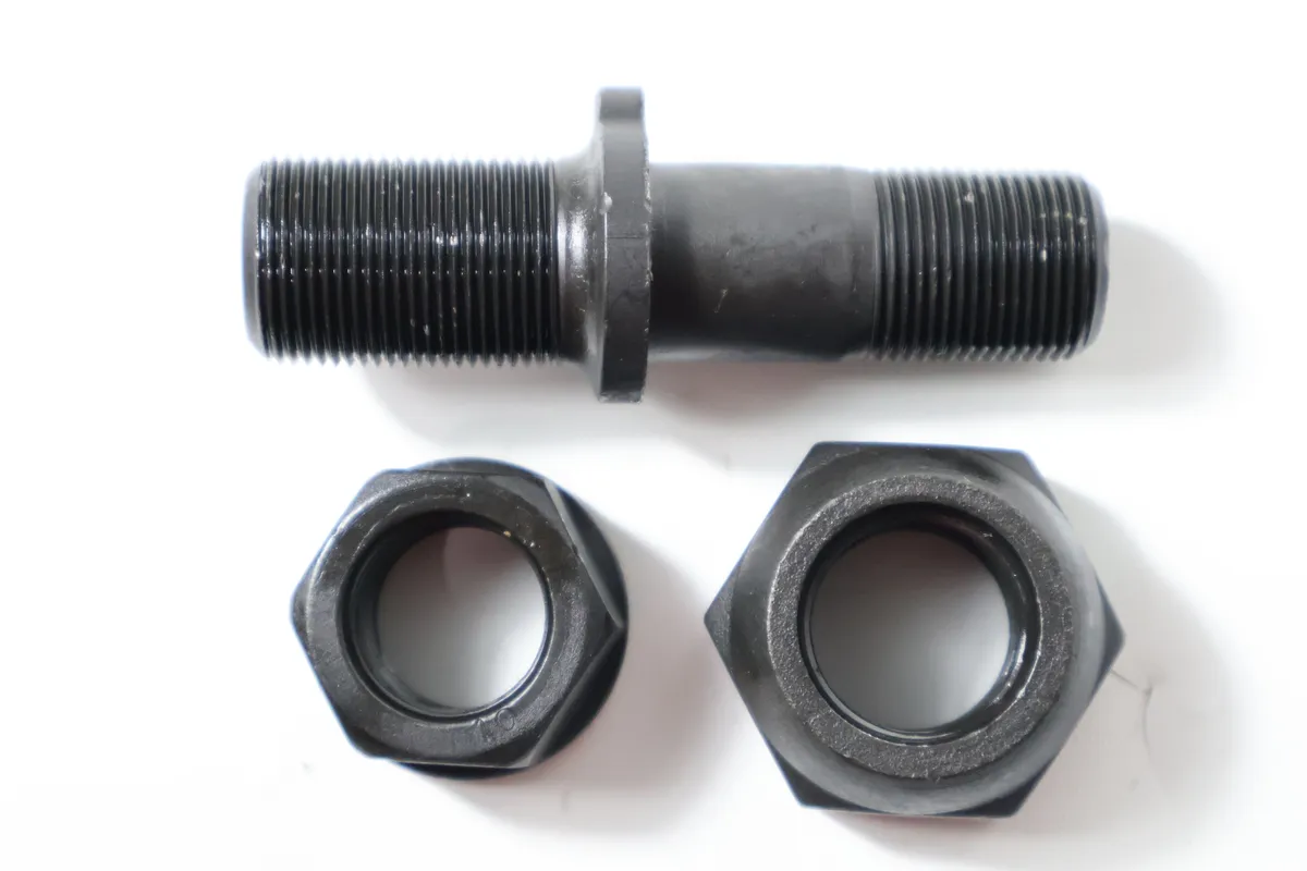 Baut Roda Yuzaka HINO JUMBO FRONT foto 2