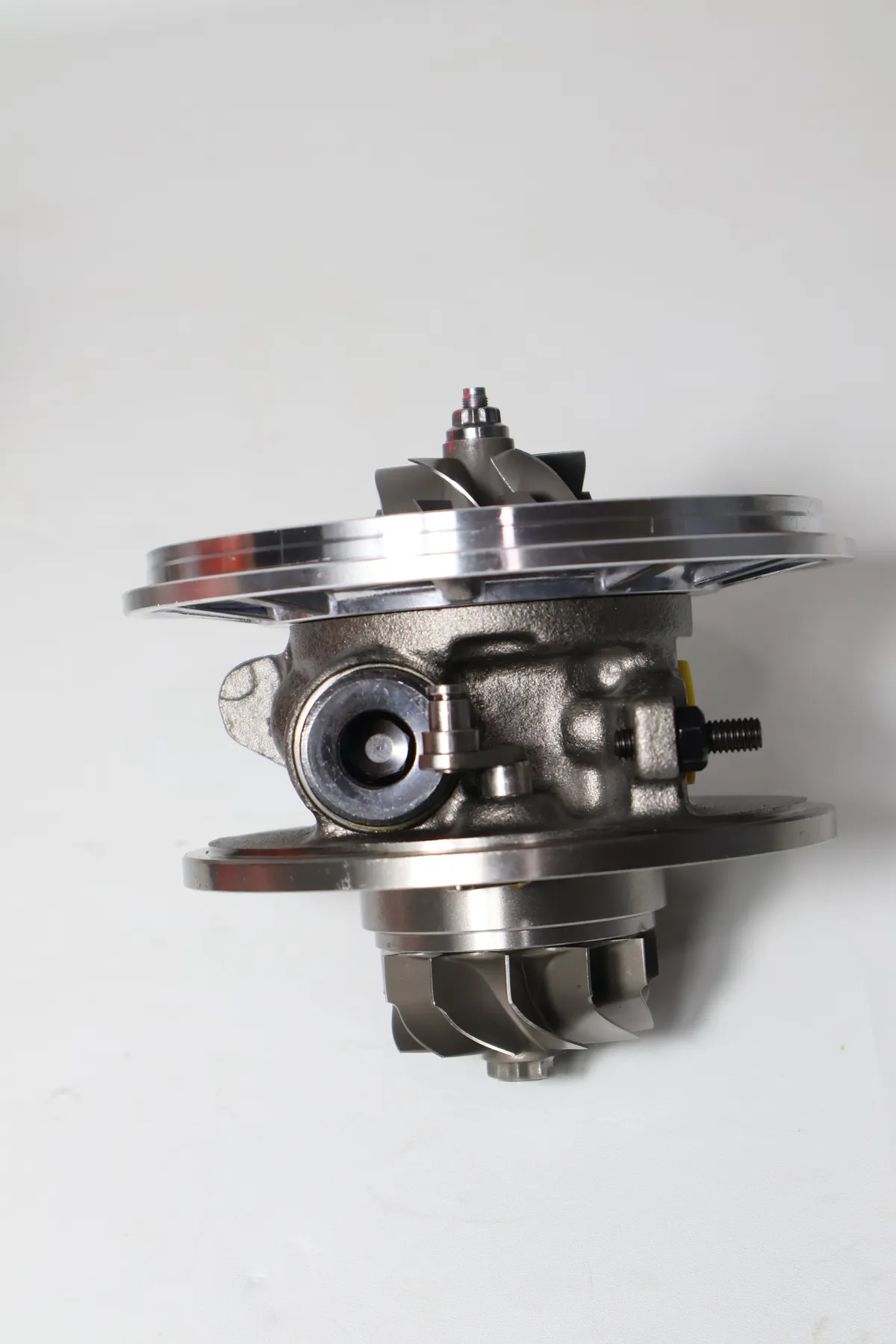 Turbo Catridge Yuzaka HILUX 3000CC foto 3
