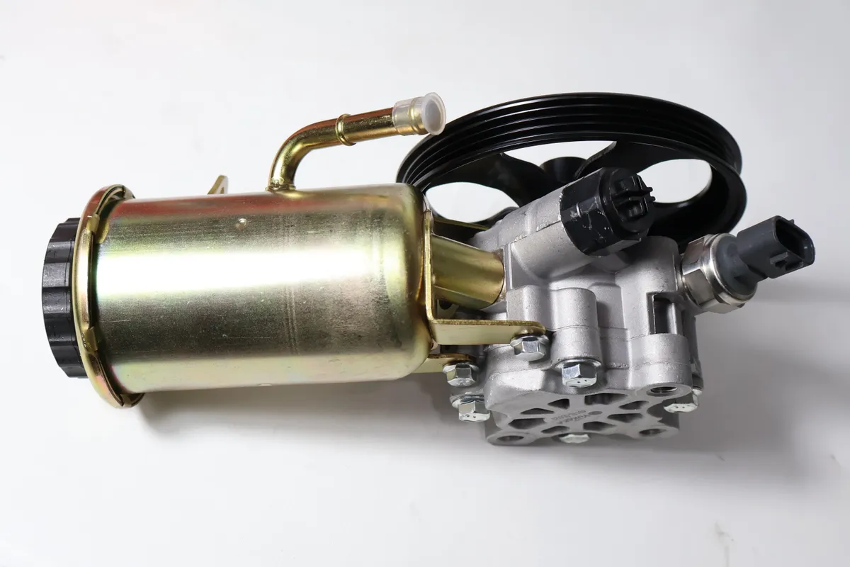 Pompa Power Steering Yuzaka SOLUNA (00-03) / VIOS( 03-06) + PULLY + SOLENOID VALVE foto 2